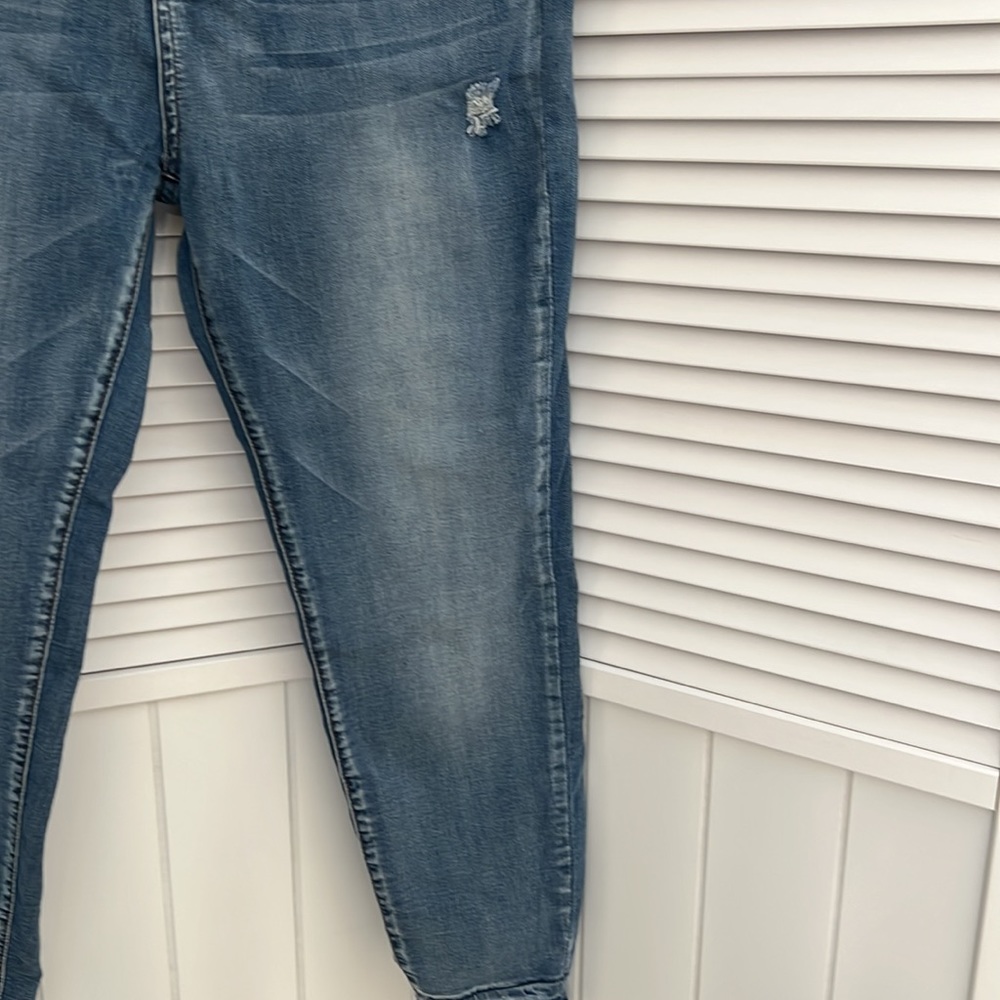 William Rast jeans - Picture 3 of 7